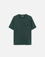 Washed green t-shirt with breast pocket and embroidered logo.