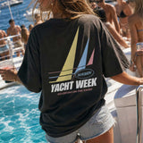 T-shirt med texten ”No Crying On The Yacht”